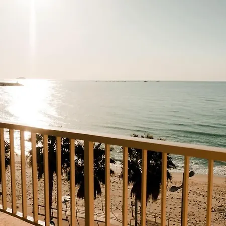 Amplio En 1ª Linea De Playa -free Wifi